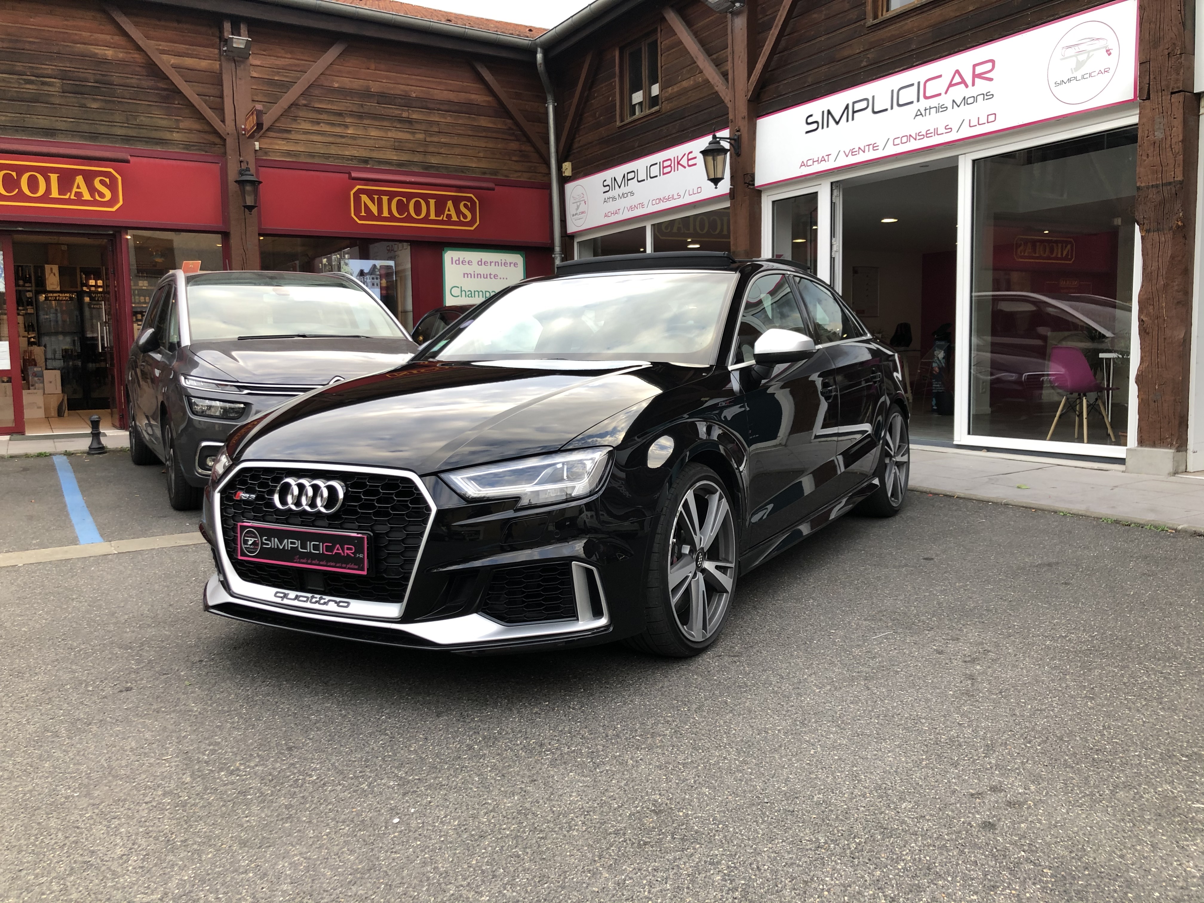 AUDI  RS3